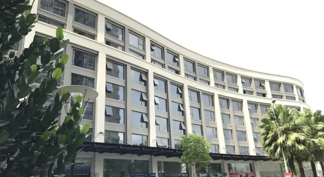 Aviva Saigon Pearl