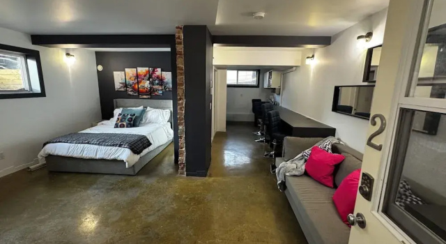 Люкс Main Street Suites Nanton