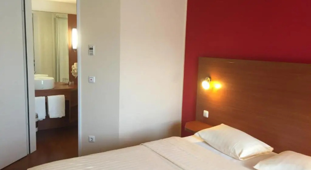 Двухместный номер Standard Premier Inn Frankfurt City Europaviertel