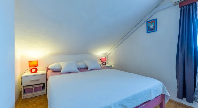 Amazing Home in Splitska With 3 Bedrooms, Wifi and Outdoor Swimming Pool, Забронировать Отель Остров Брач Омиш