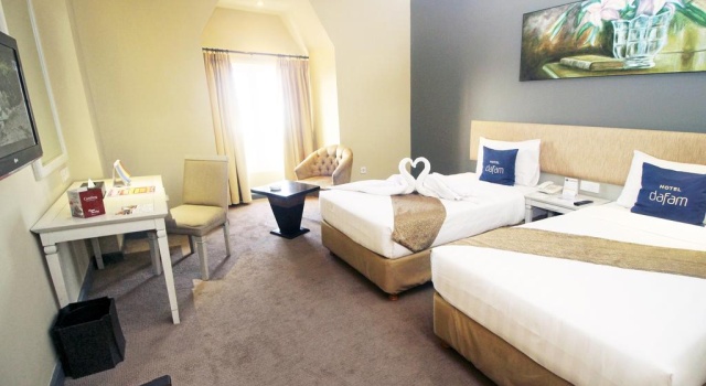 Полулюкс Hotel Dafam Semarang