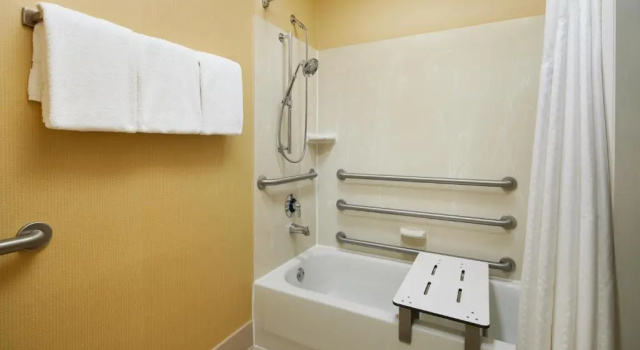 Двухместный номер Standard Holiday Inn Express Tifton by IHG