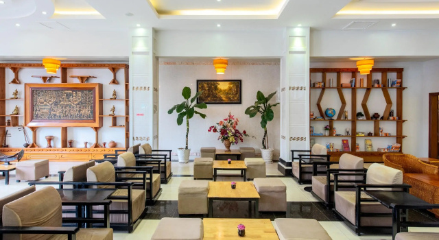Aristocrat Residence & Hotel
