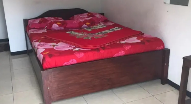 Balkonlu Standart oda Villa 3 Putri 27