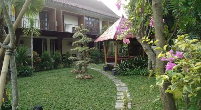 Standardní Dvoulůžkový s manželskou postelí pokoj d'Green Kayon Airport Hotel