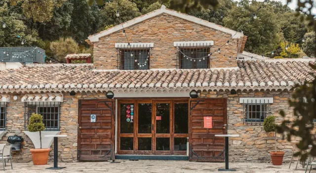 Collados de la Sagra, Забронировать Отель Кортихос-Нуэвос-де-ла-Сьерра Granada Province