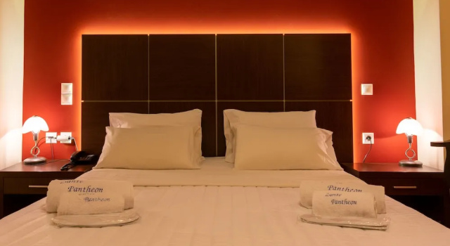 Трёхместный номер Standard с балконом Zante Pantheon Hotel