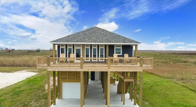 Коттедж Soggy Bottom 3 Bedroom Home by RedAwning