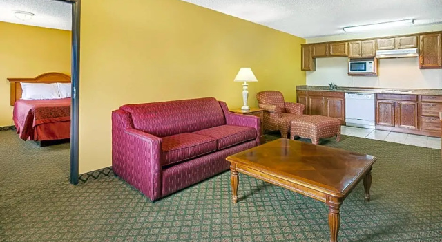 Четырёхместный люкс Boerne Inn and Suites
