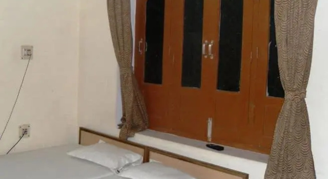 Shubh Laxmi Paying Guest House, Забронировать Гостевой дом Гостевые дома штата Уттар-Прадеша, Гостевой дом