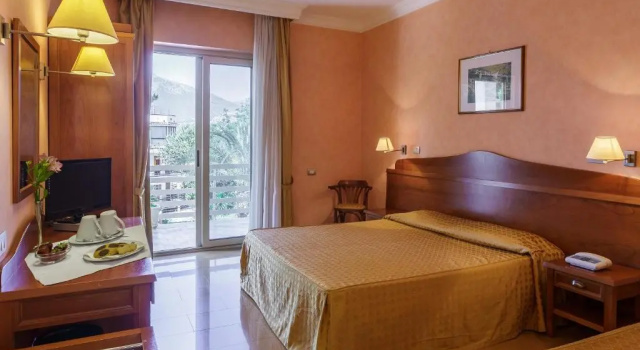 Трёхместный номер Standard с балконом Hotel Conchiglia d'Oro