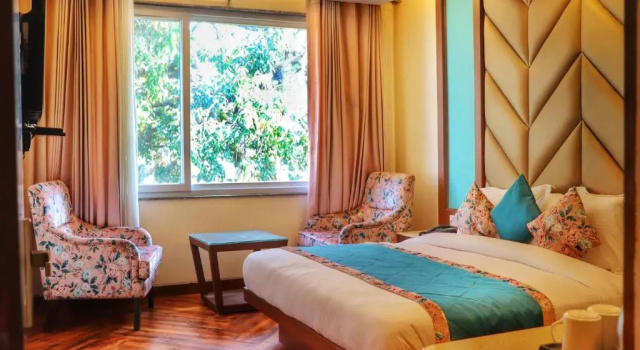 The Kenilworth Mussoorie by Stotrak On Mall Road with On-site Parking, Забронировать Отель Отели Массури с парковкой, рядом с Camel's Back Road, Парковка