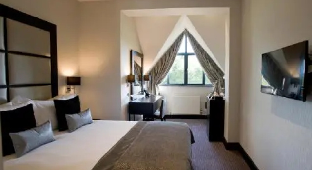 Kingswood Golf & Country Club, Prenota Hotel Tadworth Inghilterra