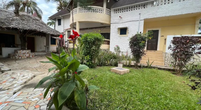 Beautiful and Charming 3-bed Room Villa in Diani, Забронировать Вилла Диани-Бич Национальный заповедник Shimba Hills