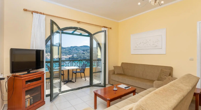 Alexander Large Private Pool Walk to Beach Sea Views A C - 264, Забронировать Апартаменты/квартира Апартаменты Паксос, Апартаменты/квартира