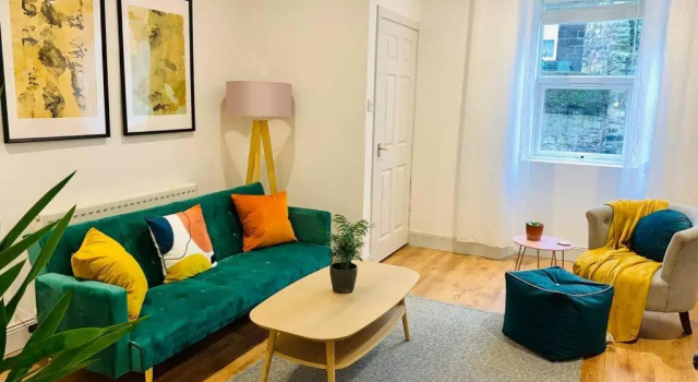 Апартаменты The Nook - A stylish apartment with garden, near the beach