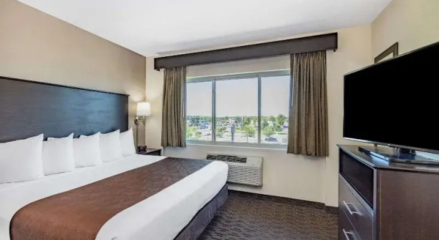 Люкс Superior AmericInn by Wyndham Apple Valley