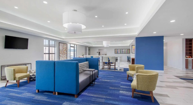Holiday Inn Express & Suites Tulsa East - Catoosa by IHG, Забронировать Отель Катуза 