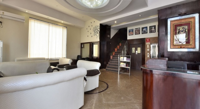 Hotel Madhuban, Забронировать Отель Отели штата Уттаракханд с завтраком, Завтраки