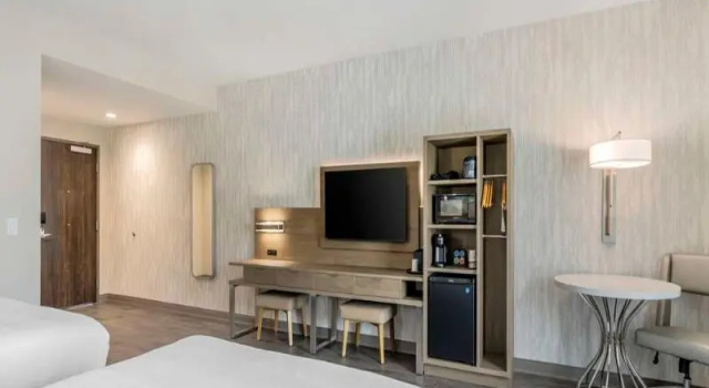 Четырёхместный номер Standard Best Western Plus Winter Haven Inn & Suites