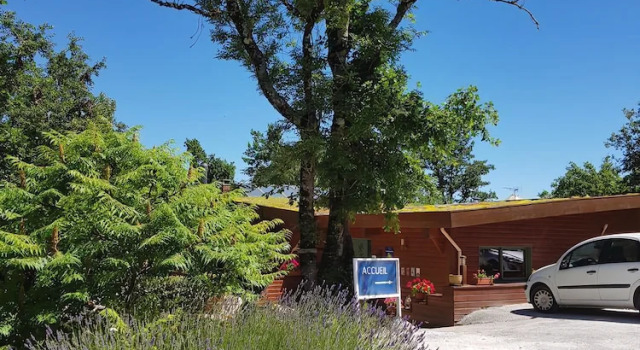 Studio Anapurna, Забронировать Отель Лубан-Лораге 