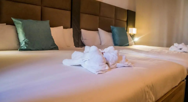 Номер семейный Superior с балконом и с видом на город Pebbles Resort