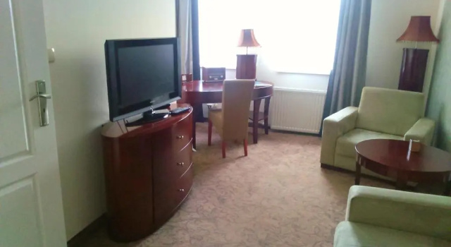 Студия Hotel ARA - Dancing Club Restauracja ARA