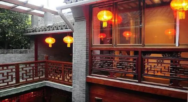 Zhenshui Courtyard · 180° River-View · Designer's Aesthetic | Panoramic Resort Guesthouse (Xitang)