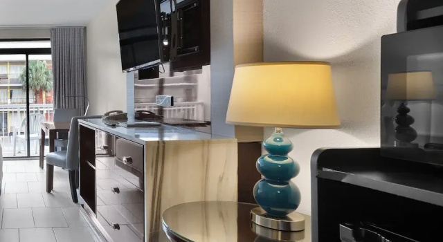Номер Standard с балконом и с частичным видом на океан Captain's Quarters Resort