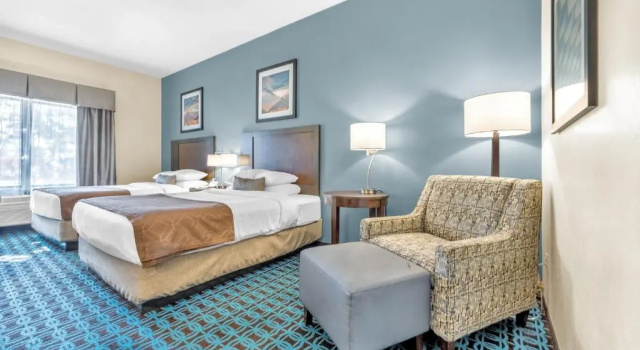 Шестиместный номер Standard Wingate by Wyndham Chicago Schaumburg