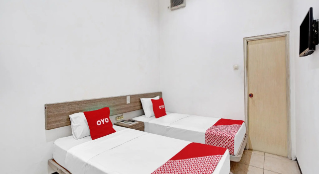 Номер Deluxe Almeira Homestay Syariah Near RS Islam Al-Irsyad Mitra Reddoorz