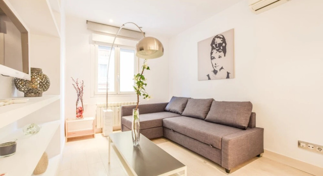 Room to Rent Bernabeu Spacious Apartment, Забронировать Апартаменты/квартира Чамартин Мадрид, рядом с Конча Эспина