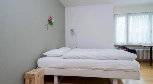 Stadt Zurich Kleines Studio Beim Albisriederplatz, Забронировать Отель Авлабари Тбилиси