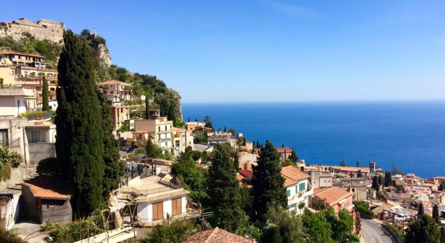 Villa Quisisana Taormina, Rezervați Vilă Case de vacanță Taormina, Casetă