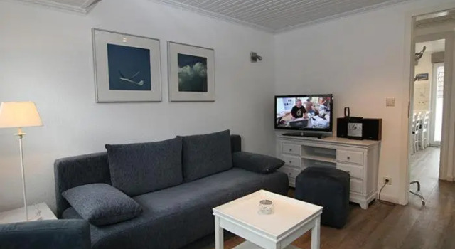 Haus Roseneck App.4, Забронировать Апартаменты/квартира Хёрнум (Зюльт) земля Шлезвиг-Гольштейн, рядом с Гольф-клуб Budersand Sylt