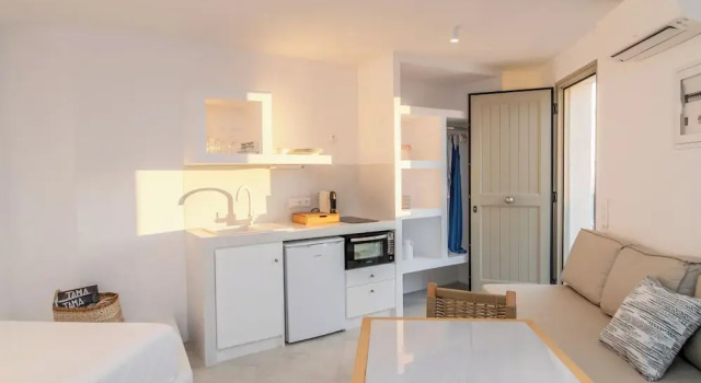 Blu Dot Tinos, Забронировать Апарт-отель Dhío Khoría Тинос