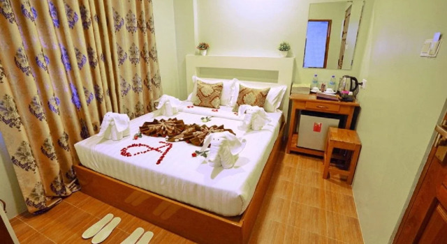 Hotel Aurora, Rezervasyon Otel Mandalay Myanmar