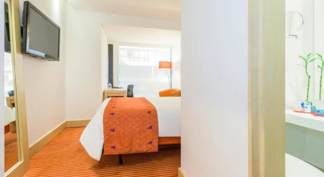 Двухместный номер Basic Fairfield by Marriott Bogota Embajada