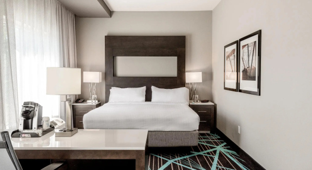 Номер Standard Holiday Inn Express & Suites - Charlotte Airport by IHG