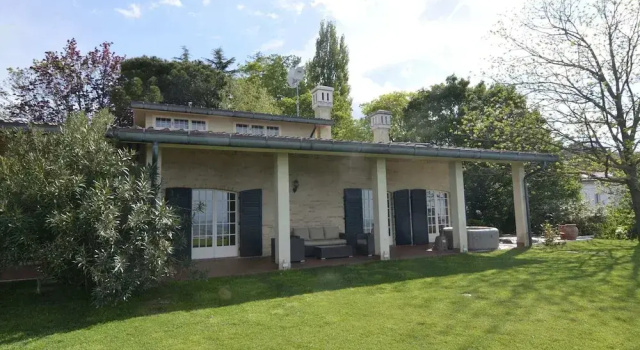 Gemmano's Villa With Pool and Vineyard