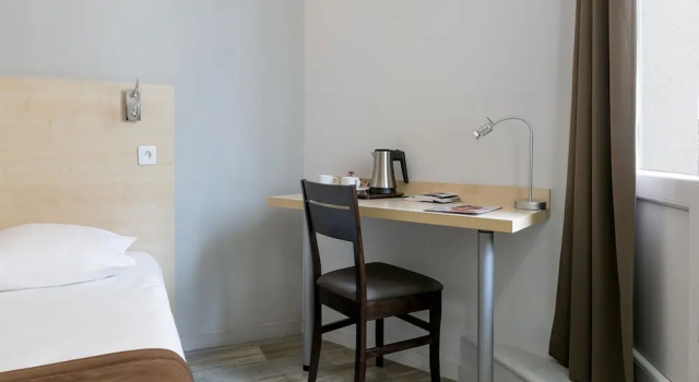Одноместный номер Comfort с балконом Hotel Foch Nancy Gare