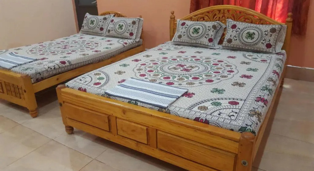 Семейный номер Standard Tulip Guest Inn