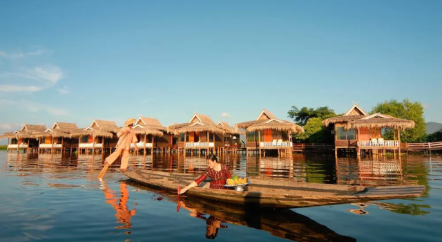 Номер Deluxe с балконом Paramount Inle Resort