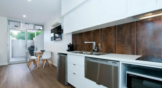 Студия Loxton Courthouse Apartments