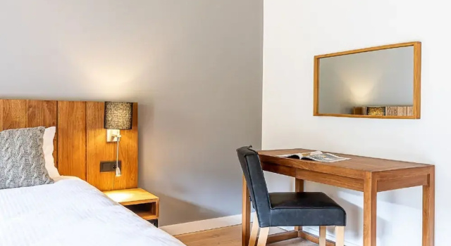 Apartment in France Near Scenic Mountains, Забронировать Апартаменты/квартира Отели Абонданс с парковкой, Парковка