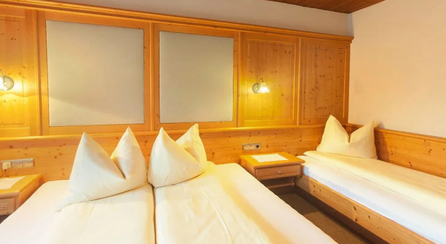 Hotel Kössler, Забронировать Отель Тукс Хинтертукс
