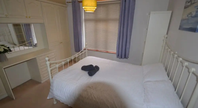 Swanky Family Holiday Home in Coventry near Live Escape Room