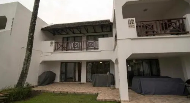 unit 55 la pirogue, Забронировать Отель Отели Durban North Coast с парковкой, Парковка