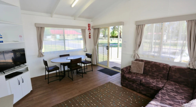 Номер Standard с балконом Jenolan Holiday Park - Campsite