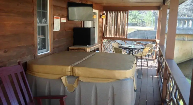 Шале с 2 комнатами Qualla Cabins and Motel Cherokee near Casino
